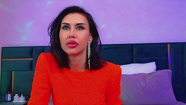 KaylaMous online show from 06-03-26, 02:44