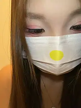 Snapshot of QIQI-QIQI-01 chatting on 06-26-26, 09:57 QIQI-QIQI-01 online show from 06-26-26, 09:57