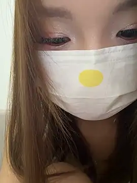 Snapshot of QIQI-QIQI-01 chatting on 07-05-26, 02:35 QIQI-QIQI-01 online show from 07-05-26, 02:35