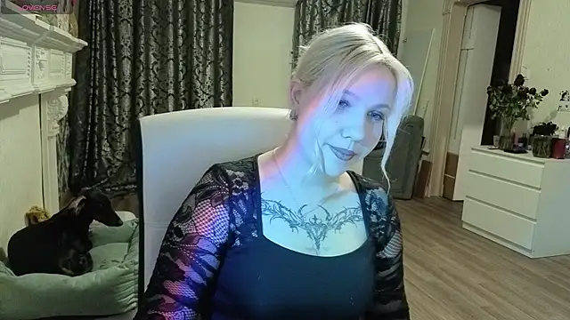 moon  shy online show from 07-26-26, 05:09