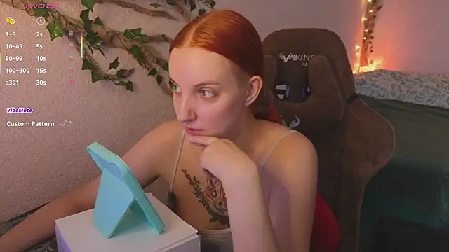Elfie Agatha online show from 07-21-26, 08:38