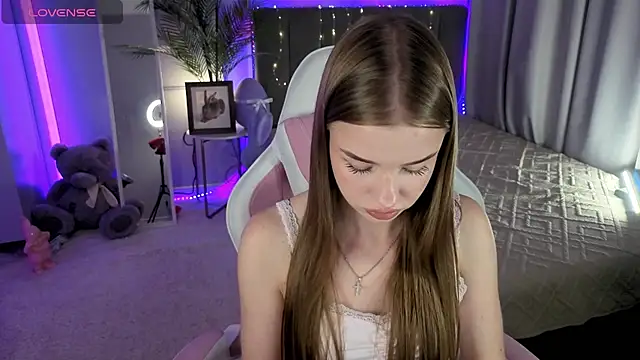 Milla Way online show from 07-14-26, 02:12