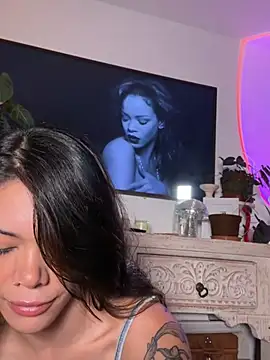SiennaLuvs online show from 07-11-26, 01:03