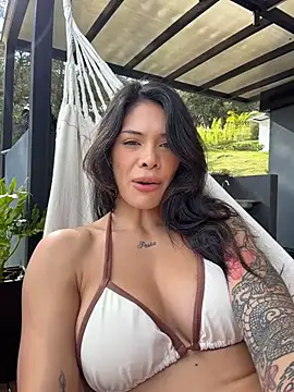 SiennaLuvs online show from 07-28-26, 01:32