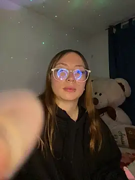 Caamii  online show from 07-23-26, 03:48