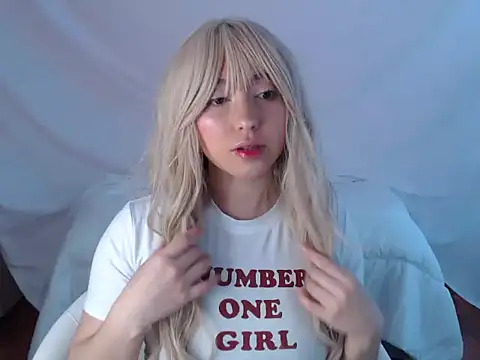Han Minji online show from 07-21-26, 07:05