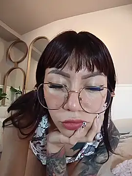 Snapshot of youbabydemon chatting on 06-25-26, 04:01 youbabydemon online show from 06-25-26, 04:01