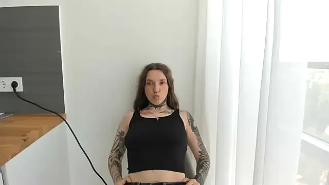 MilaMoll673 online show from 06-06-26, 11:48
