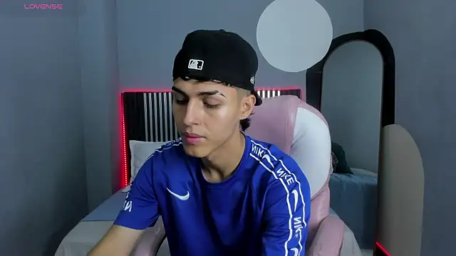 Axel Mendozaa online show from 06-26-26, 08:02