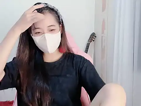 BUNNIIE MIE online show from 06-23-26, 01:58