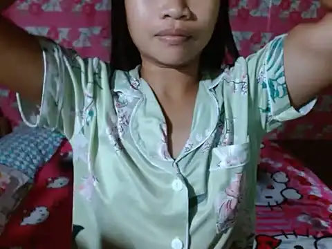 Itsme Foxy Shantale online show from 06-18-26, 11:20