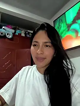 Snapshot of SophiCastro09_ chatting on 06-21-26, 12:46 SophiCastro09 online show from 06-21-26, 12:46