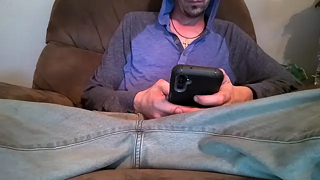 Snapshot of Mstrdstrctn7 chatting on 12-30-24, 05:34 Mstrdstrctn7 online show from 12-30-24, 05:34