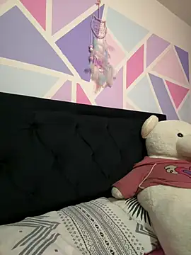 lia 20xx online show from 06-06-26, 10:47