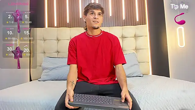 Snapshot of Zack23__ chatting on 07-02-26, 03:17 Zack23 online show from 07-02-26, 03:17