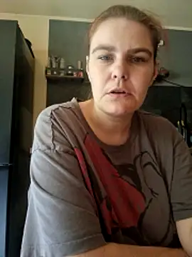 GoldenWifee online show from 06-10-26, 05:07