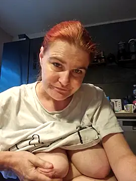 GoldenWifee online show from 07-22-26, 04:37