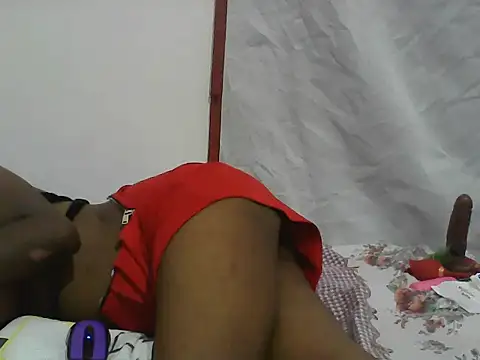 Snapshot of supa_petite chatting on 06-07-26, 10:02 supa petite online show from 06-07-26, 10:02