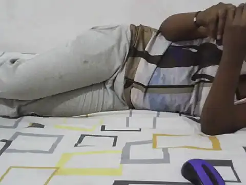 Snapshot of supa_petite chatting on 07-15-26, 04:23 supa petite online show from 07-15-26, 04:23