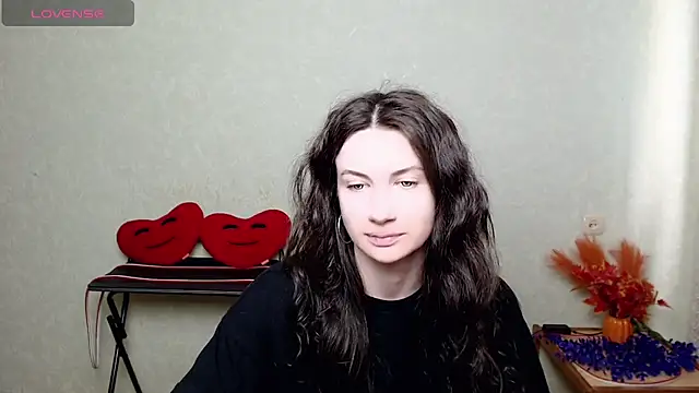 LilithRivi online show from 06-07-26, 01:37