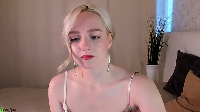 Chloe-Deccer online show from 06-29-26, 01:12