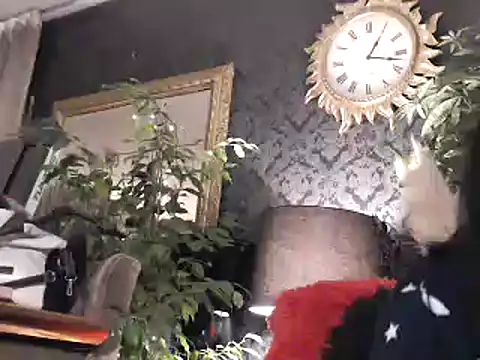 Snapshot of Hornygirltheone chatting on 01-19-25, 12:17 Hornygirltheone online show from 01-19-25, 12:17