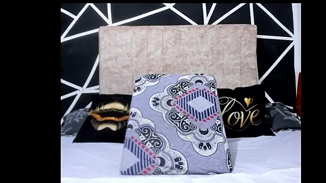DorianPriv online show from 06-12-26, 01:21