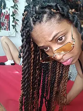 Snapshot of dolls_temptationn chatting on 06-06-26, 02:11 dolls temptationn online show from 06-06-26, 02:11