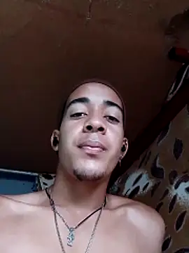 Snapshot of Enzo_Manul chatting on 06-08-26, 03:23 Enzo Manul online show from 06-08-26, 03:23