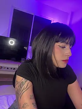 Hottie cami online show from 07-24-26, 02:20