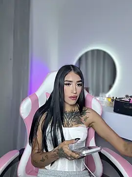 Babyygirl   online show from 06-08-26, 02:34
