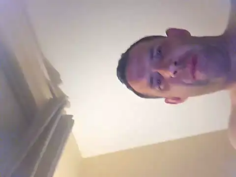 SingingTrunks online show from 07-23-26, 01:58