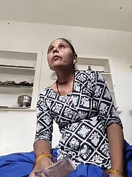 Karishna hot online show from 06-18-26, 11:25