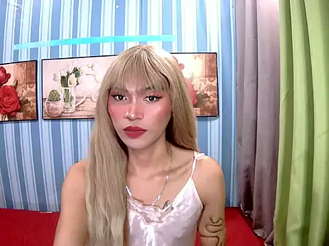 Snapshot of precious_fun chatting on 06-06-26, 05:39 precious fun online show from 06-06-26, 05:39
