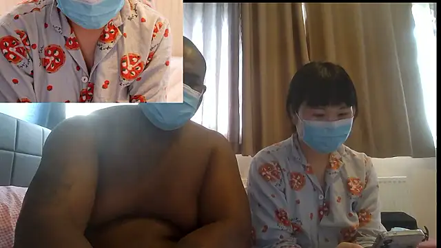 Snapshot of oysteramore chatting on 06-30-26, 02:51 oysteramore online show from 06-30-26, 02:51