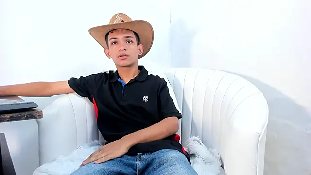 littlecum18 online show from 06-09-26, 11:22