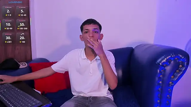 littlecum18 online show from 07-12-26, 03:19