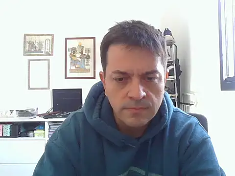 Snapshot of silverfox44now chatting on 06-07-26, 04:22 silverfox44now online show from 06-07-26, 04:22