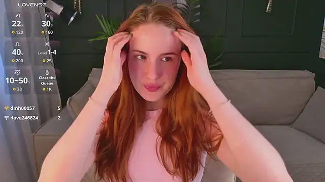 Snapshot of ChloeAster chatting on 06-18-26, 06:46 ChloeAster online show from 06-18-26, 06:46
