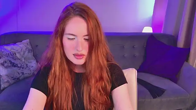 Snapshot of ChloeAster chatting on 06-26-26, 01:48 ChloeAster online show from 06-26-26, 01:48