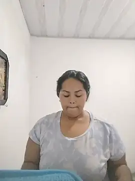 MiaBloom0 online show from 07-29-26, 02:04