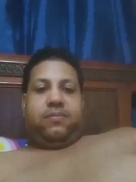 BustlingShirt online show from 06-14-26, 01:58
