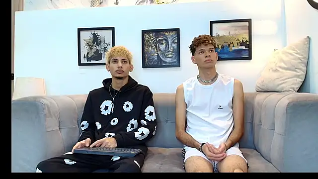Hot skinny guys online show from 06-11-26, 07:23