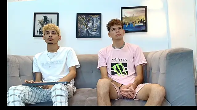 Hot skinny guys online show from 06-12-26, 07:35
