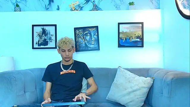 Hot skinny guys online show from 07-26-26, 01:36