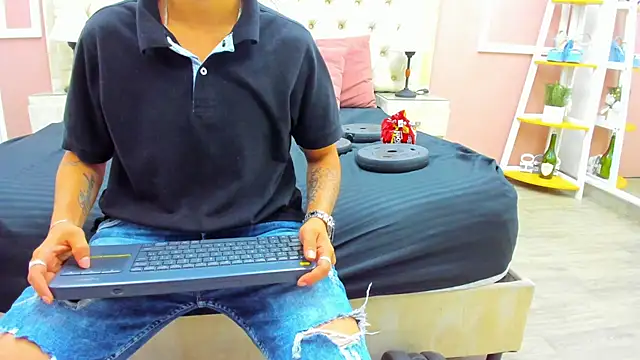 Pixelriott online show from 07-14-26, 05:29