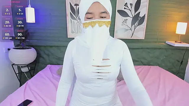 Snapshot of sakina__hana chatting on 06-11-26, 03:54 sakina hana online show from 06-11-26, 03:54