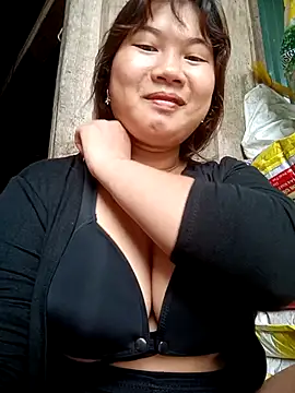 Emelyzz online show from 06-10-26, 08:24