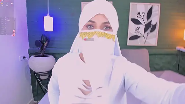 Snapshot of aisha_k chatting on 07-05-26, 10:39 aisha k online show from 07-05-26, 10:39