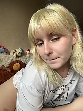 LazyFlora online show from 06-13-26, 02:48